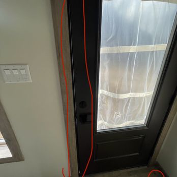 Bluegrass Home Center - gap in door. Had to put plastic to keep snow and rain out - Mobile Home Dealers Near Me - London, Kentucky
