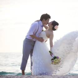 A Bride to Remember - A Bride To Remember client weds in paradise