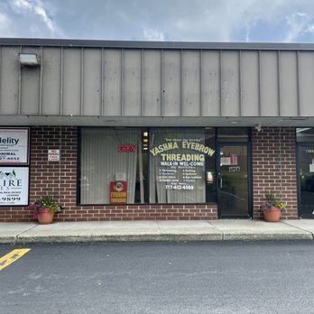 Yashna Threading and Spa - Store - Threading Services Near Me - Harrisburg, Pennsylvania Yashna Threading and Spa - Store - Threading Services Near Me - Harrisburg, Pennsylvania