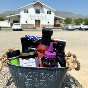Anderson Reserve - Couldn't resist the little shop! - Steakhouses Near Me - Sweet, Idaho