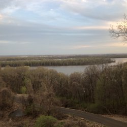 Tara Point Inn