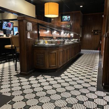 Ruby Tuesday - Salad bar - Burgers Near Me - Lumberton, North Carolina