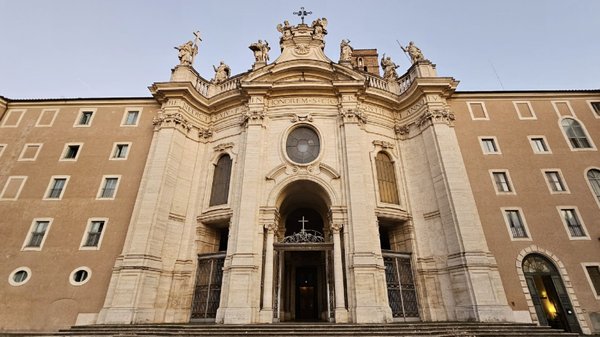 Basilica di Santa Croce in Gerusalemme by null