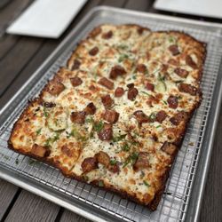 The Goat's Beard - Pickle pizza large