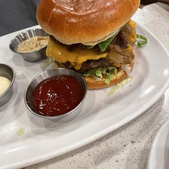 The Counter Santana Row - Burgers Near Me - San Jose, California