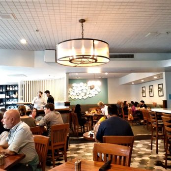 Green Street Restaurant - Lots of people, all types. - New American Near Me - Pasadena, California Green Street Restaurant - Lots of people, all types. - New American Near Me - Pasadena, California