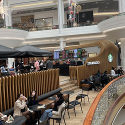 Atlantis - Yes, they have a Starbucks.