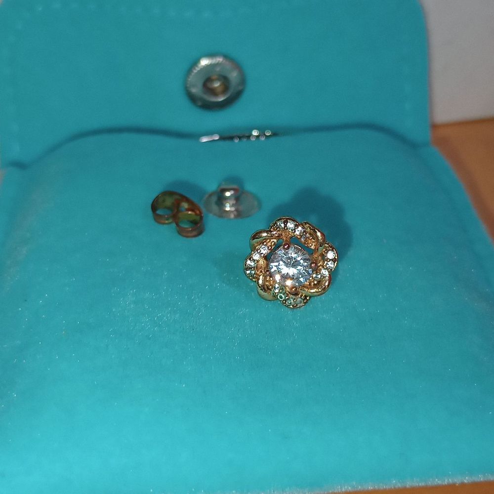 Derek Trendz essence