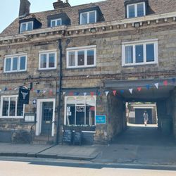 Bull Inn & Wine Bar - Outside
