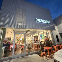 Grain and Berry, College Park - Outside