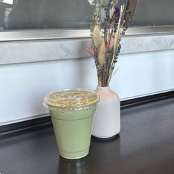 Cafe Ficelle - Matcha latte