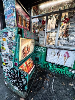 Ray's Candy Store by null