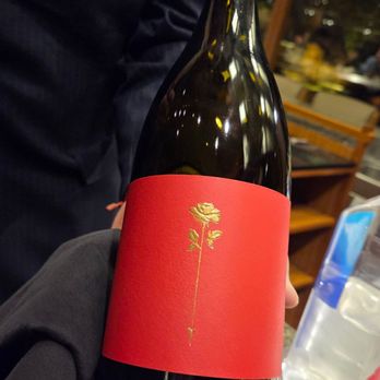 Mizumi - Rose and Arrow, Oregon Pinot Noir - Japanese Near Me - Las Vegas, Nevada