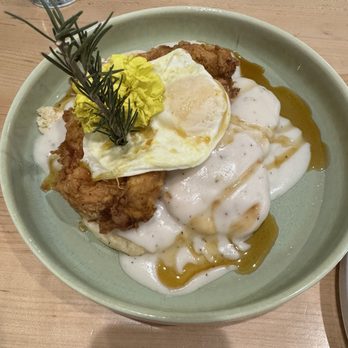 Egg Posh - Spicy Chicken and Biscuit - Breakfast & Brunch Near Me - Frisco, Texas