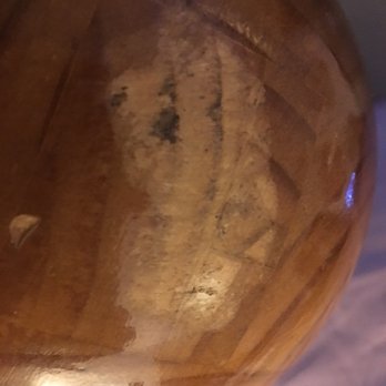 Bema Brothers Moving - Top of headboard spindle scraped - Movers Near Me Bema Brothers Moving - Top of headboard spindle scraped - Movers Near Me