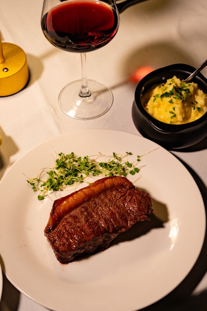 The Clock Steak & Lounge