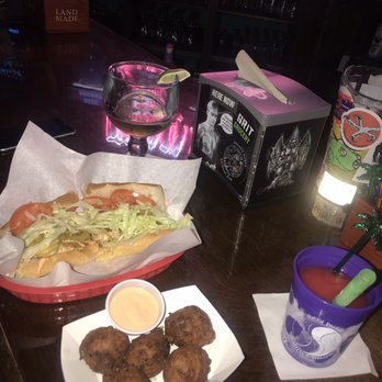 Voodoo Queen Daiquiri Dive - Cocktail Bars Near Me - Houston, Texas