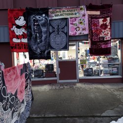 Delfi's Blanket Selection