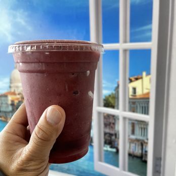 Euro Star Café - Mix Berry Smoothie - Cafes Near Me - Tracy, California