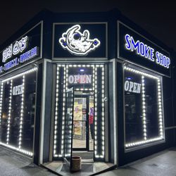 High Guys Smoke Shop - Front