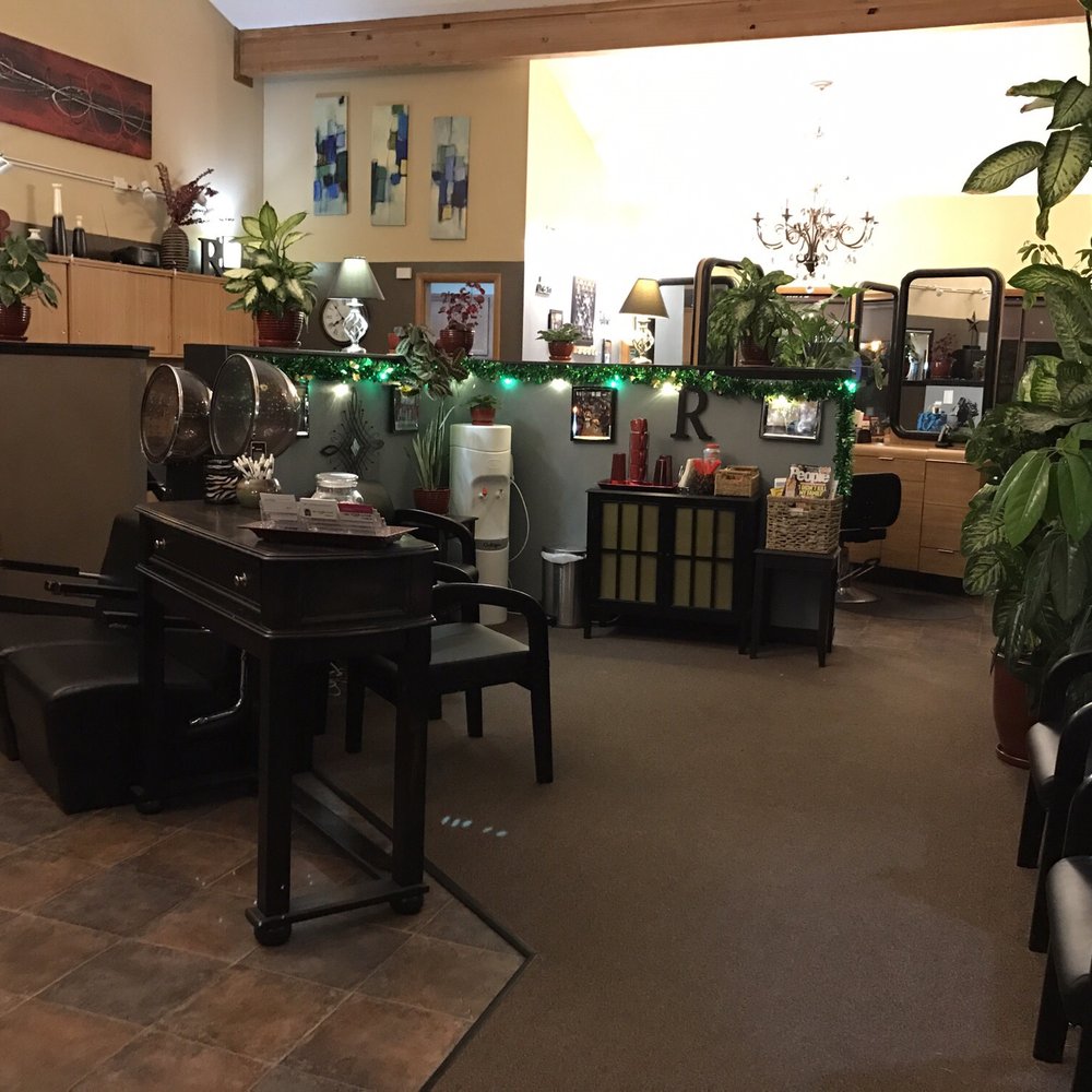 R Salon - Beautiful layout - Hair Salons Near Me - Puyallup, Washington R Salon - Beautiful layout - Hair Salons Near Me - Puyallup, Washington