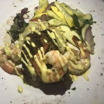 Spinners Rooftop Grille - Lounges Near Me - St. Pete Beach, Florida