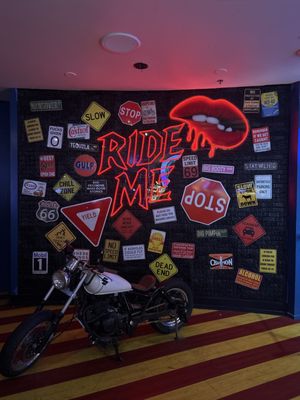 Wonder Bar by null