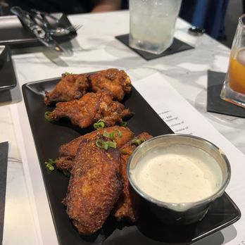 LJ's Lounge - Chicken wings - Comfort Food Near Me - Costa Mesa, California LJ's Lounge - Chicken wings - Comfort Food Near Me - Costa Mesa, California