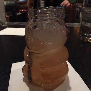 Earls Kitchen + Bar - Cocktail - New American Near Me - Somerville, Massachusetts