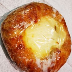 Roadhouse Deli - Shake Hands with Freshly Baked Cheese Danish