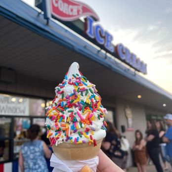 Coach's Ice Cream - Softserve Ice Cream - Ice Cream & Frozen Yogurt Near Me - Sterling Heights, Michigan Coach's Ice Cream - Softserve Ice Cream - Ice Cream & Frozen Yogurt Near Me - Sterling Heights, Michigan