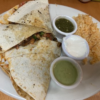 Los Chilitos - quesadillas, rice and salsa - Mexican Near Me - Lebanon, New Jersey Los Chilitos - quesadillas, rice and salsa - Mexican Near Me - Lebanon, New Jersey