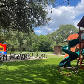 Mikey's Chicken & Tavern - children's play area - Pizza Near Me - Boerne, Texas Mikey's Chicken & Tavern - children's play area - Pizza Near Me - Boerne, Texas