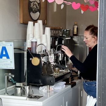 Heartwork Coffee Bar - Barista making coffee - Coffee & Tea Near Me - San Diego, California Heartwork Coffee Bar - Barista making coffee - Coffee & Tea Near Me - San Diego, California