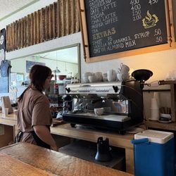 The Dizzy Hen - Full expresso and coffee bar at the Dizzy Hen, plus breakfast cocktails