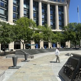 Exterior photo of US Navy Memorial - Washington, DC, District of Columbia Exterior photo of US Navy Memorial - Washington, DC, District of Columbia