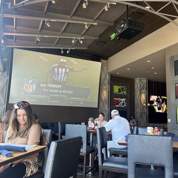 The Owners Box - Inside - Sports Bars Near Me - Dallas, Texas The Owners Box - Inside - Sports Bars Near Me - Dallas, Texas