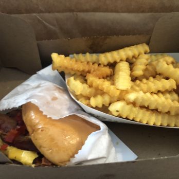 Shake Shack Union Station - Smoke Stack Burger & Crinkle Fries - Burgers Near Me - Washington, DC, District of Columbia Shake Shack Union Station - Smoke Stack Burger & Crinkle Fries - Burgers Near Me - Washington, DC, District of Columbia