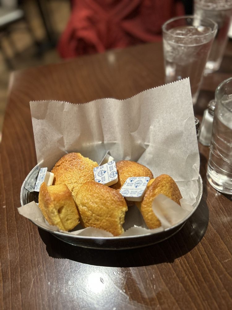 SYLVIA’S RESTAURANT Updated October 2024 2424 Photos & 2264 Reviews