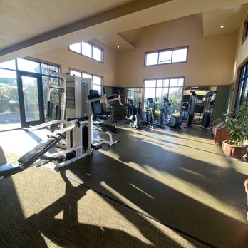 Best Western Windsor Inn - As you enter, there is a place to sit and relax - Hotels Near Me - Ashland, Oregon Best Western Windsor Inn - As you enter, there is a place to sit and relax - Hotels Near Me - Ashland, Oregon