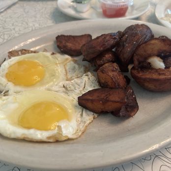 Howley's Restaurant - Diners Near Me - West Palm Beach, Florida Howley's Restaurant - Diners Near Me - West Palm Beach, Florida