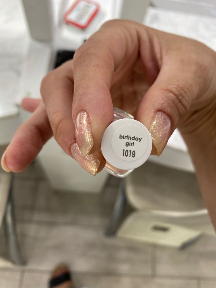 TOP COAT NAIL SPA 252 Photos & 222 Reviews 507 N Lasalle Dr