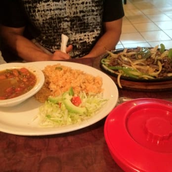 El Rey - Yummy fajitas w/homemade tortillas! - Mexican Near Me - Norfolk, Virginia El Rey - Yummy fajitas w/homemade tortillas! - Mexican Near Me - Norfolk, Virginia