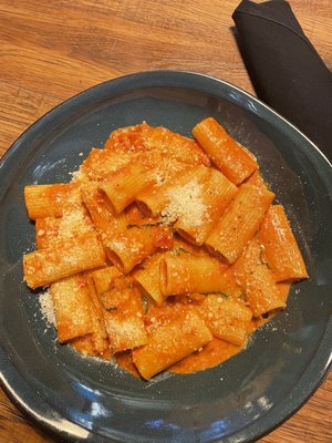 B3 Restaurant & Bar by null