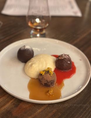 Old Town Kitchen & Cocktails by null