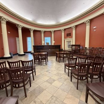 Old Courthouse - Landmarks & Historical Buildings Near Me - Saint Louis, Missouri