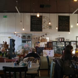 Style & Salvaged - Beautiful and eclectic surroundings to have a refreshing pot of tea and delicious melt in the mouth homemade scones!