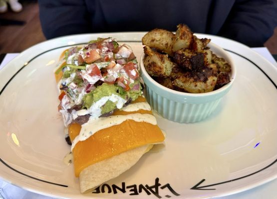 L'Avenue Notre Dame by null