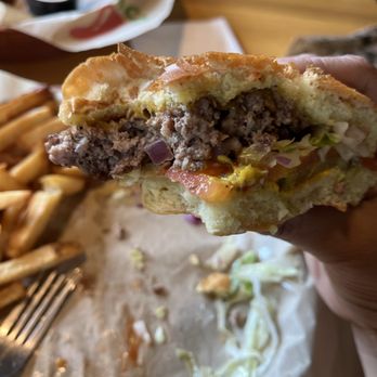 Chili's - Big Smasher Burger - Bars Near Me - Port St Lucie, Florida
