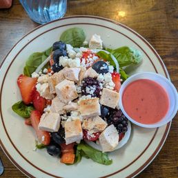 Spinach Berry Salad